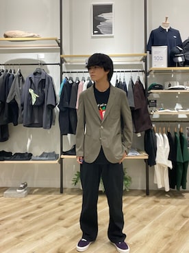 「URBAN RESEARCH DOORS（アーバンリサーチドアーズ）のLIFE STYLE TAILOR　ライトメッシュイージージャケット（テーラードジャケット、ベージュ系）」を使った、Yuichiroさん（メンズ・171cm）の夏コーディネート