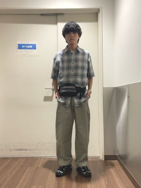 「URBAN RESEARCH DOORS（アーバンリサーチドアーズ）のオンブレチェック レギュラーカラーショートスリーブシャツ（シャツ/ブラウス、ベージュ系）」を使った、Yuichiroさん（メンズ・171cm）の夏コーディネート