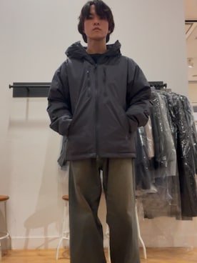 「NANGA（ナンガ）の『別注』NANGA×DOORS　AURORA TEX DOWN PARKA（ダウンジャケット/コート、グレー系）」を使った、Yuichiroさん（メンズ・171cm）の冬コーディネート