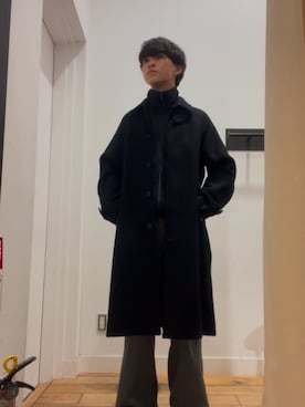 「URBAN RESEARCH DOORS（アーバンリサーチドアーズ）のウールメルトンステンカラーコート（ステンカラーコート、ブラック系）」を使った、Yuichiroさん（メンズ・171cm）の冬コーディネート