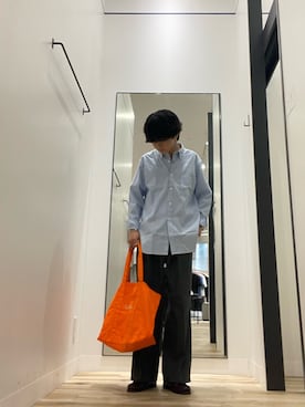 「URBAN RESEARCH DOORS（アーバンリサーチドアーズ）のLIFE STYLE TAILOR　マルチスペック CLASSIC OX ボタンダウンシャツ（シャツ/ブラウス、ブルー系）」を使った、Yuichiroさん（メンズ・171cm）の春コーディネート