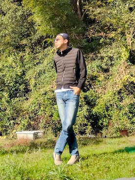 「アイテム（スリッポン）」を使った、よく食べてよく寝て音楽聴いて時々旅行さん（メンズ・180cm）の秋コーディネート