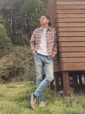 「HARE（ハレ）のアイテム（トップス）」を使った、シンプルデニムおじさん👖さん（メンズ・180cm）の春コーディネート