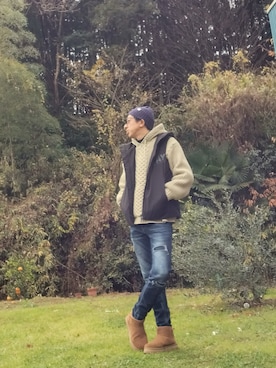 「アイテム（ダウンベスト）」を使った、よく食べてよく寝て音楽聴いて時々旅行さん（メンズ・180cm）の冬コーディネート