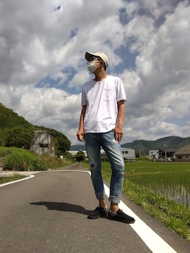 よく食べ寝て音楽聴き旅ほぼデニムさん（メンズ・180cm）の春コーディネート