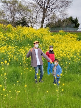 「ヒラキ（ヒラキ）のアイテム（スニーカー）」を使った、デニム大好きおじさん夏は白Ｔさん（メンズ・180cm）の春コーディネート
