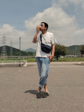 「RATTLE TRAP（ラトルトラップ）のシルケットスムースクルーネックTシャツ（Tシャツ/カットソー）」を使った、デニム大好きおじさん夏は白Ｔさん（メンズ・180cm・40代）の夏コーディネート