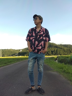 「RATTLE TRAP（ラトルトラップ）のアイテム（帽子）」を使った、デニム大好きおじさん夏は白Ｔさん（メンズ・180cm）の夏コーディネート