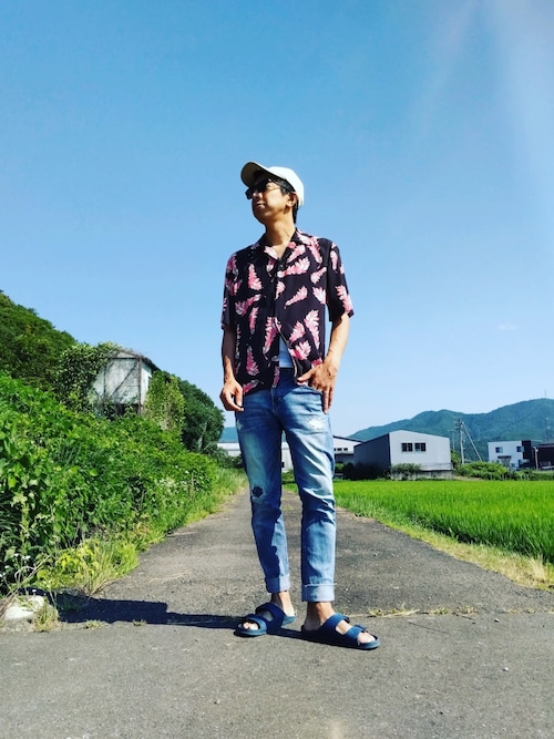 デニム大好きおじさん夏は白Ｔさんのコーディネート