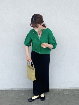 「アイテム（かごバッグ、パープル系）」を使った、hitomiさん（レディース・155cm）の春コーディネート