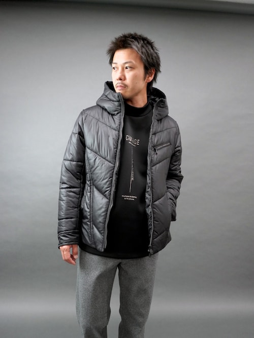 ストレッチポンチジェルプリントモックネックプルオーバー（Tシャツ