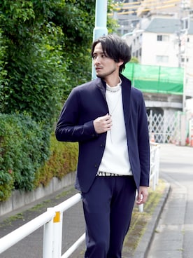 「アイテム（スラックス、ブルー系）」を使った、hideawaysofficialさん（メンズ・176cm）の秋コーディネート