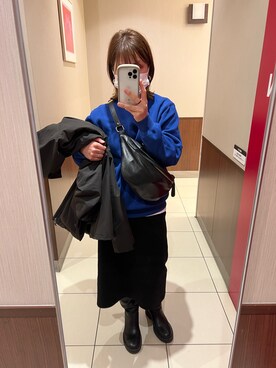 「GU（ジーユー）のアイテム（スウェット、ブルー系）」を使った、miyuさん（レディース・153cm）の冬コーディネート