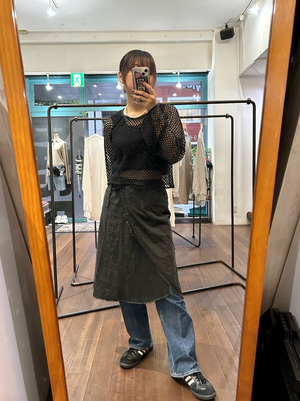 「夏コーデ、レイヤードスタイル、adidas originals、古着」｜「GUのアイテム（デニムパンツ、ブルー系）」を使った、miicさん（レディース・159cm）の夏コーディネートの1枚目の写真