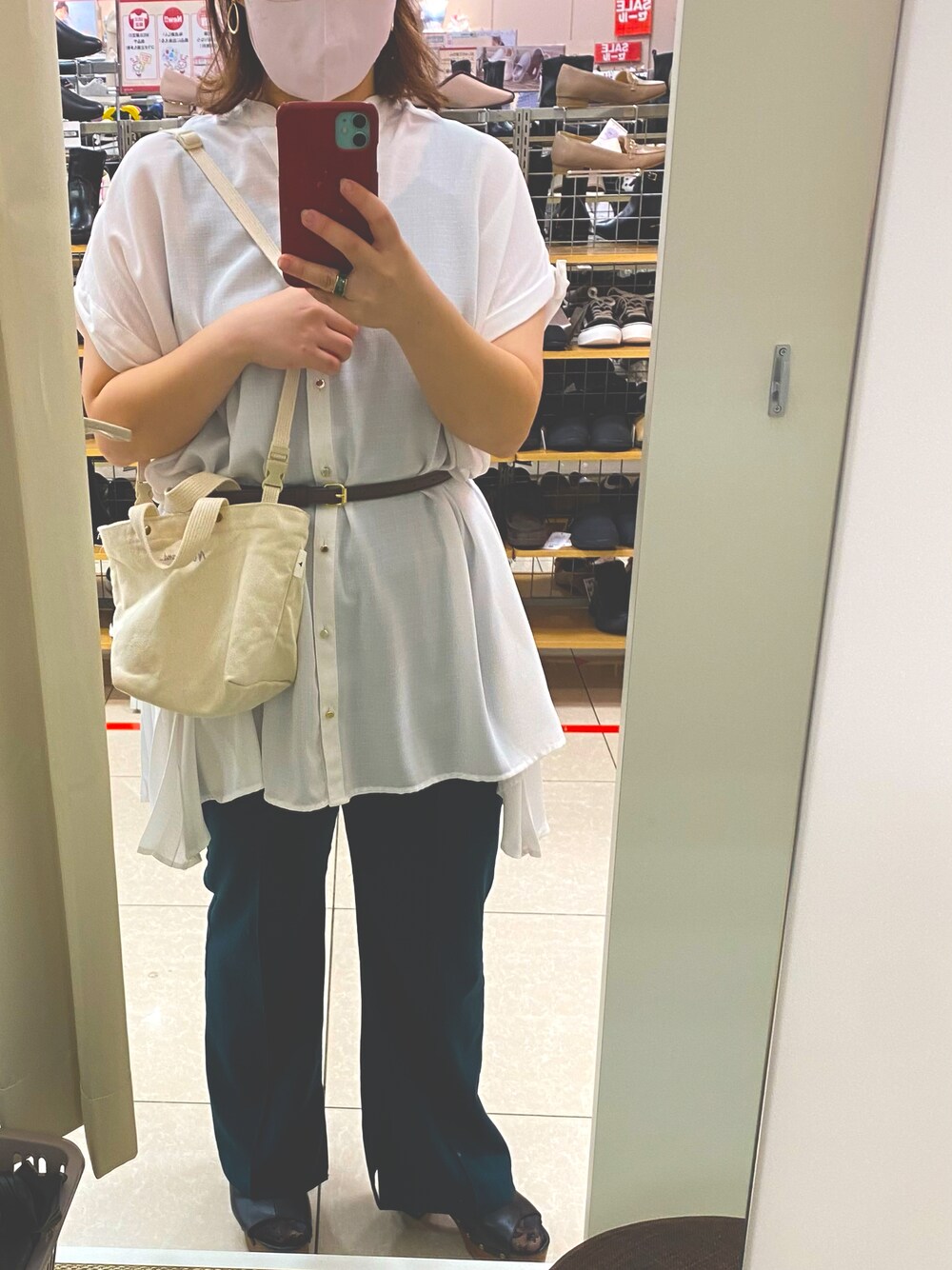 「オトナカジュアル、アキイロ、秋色コーデ、グリーンパンツ」｜「しまむらのアイテム（スウェットパンツ、グリーン系）」を使った、いい女研究員さん（レディース・153cm）の秋コーディネートの1枚目の写真