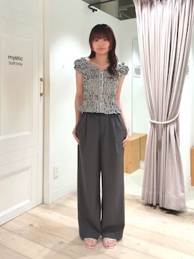 「mystic（ミスティック）の【新色IVO・GRY/3サイズ展開◎】ラインストーンWベルトパンツ（Trousers、グレー系）」を使った、hirataさん（レディース・162cm）の夏コーディネート