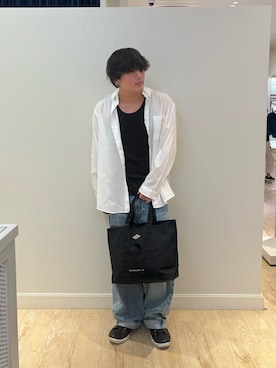 「アイテム（トートバッグ）」を使った、RYOUGAさん（メンズ・177cm）の夏コーディネート
