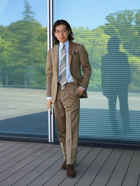 「JOHN COMFORT（ジョンコンフォート）の【別注】JOHN COMFORT / シルク ドット ペイズリー柄 チーフ（ハンカチ/ハンドタオル、ブラウン系）」を使った、shunkobayashiさん（メンズ・171cm）の夏コーディネート