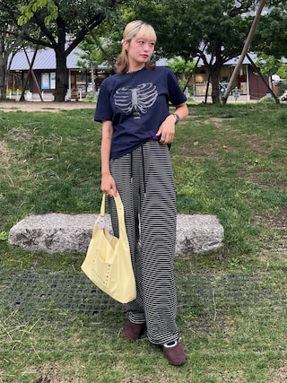 「Unblend(アンブレンド)の【Unblend】2way スタッズトライアングルショルダーバッグ(ハンドバッグ)」を使った、ayuriさん(レディース・158cm)の夏コーディネート