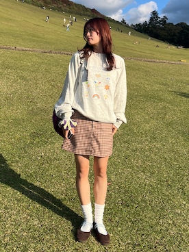 「アイテム（シュシュ）」を使った、ayuriさん（レディース・158cm）の秋コーディネート