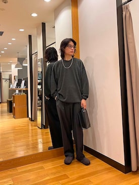 「カシミヤ」｜「アイテム（アクセサリー）」を使った、tkoさん（メンズ・174cm）の秋コーディネート