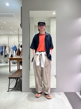 「LACOSTE（ラコステ）の『別注』LACOSTE×URBAN RESEARCH　FUNCTIONAL PIQUE OP SHIRTS（シャツ/ブラウス、ブラック系）」を使った、tko(オッチー)さん（メンズ・174cm）の春コーディネート