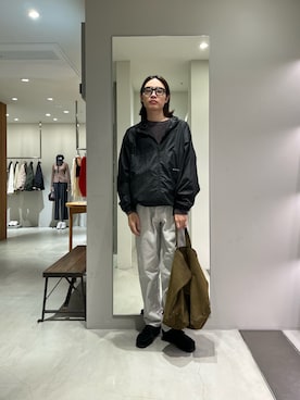 「URBAN RESEARCH（アーバンリサーチ）の『別注』Gramicci for URBAN RESEARCH　BRUSHED COTTON TWILL PANTS（その他パンツ、ホワイト系）」を使った、tko(オッチー)さん（メンズ・174cm）の秋コーディネート