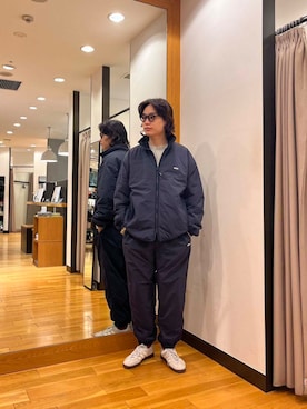 「アイテム（ナイロンジャケット）」を使った、tkoさん（メンズ・174cm）の秋コーディネート