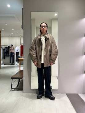 「URBAN RESEARCH（アーバンリサーチ）のGramicci for LOWERCASE　STRETCH GABADIN WIDE（その他パンツ、ブルー系）」を使った、tko(オッチー)さん（メンズ・174cm）の秋コーディネート