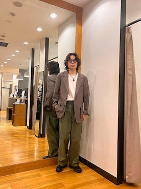 「アイテム（テーラードジャケット、ベージュ系）」を使った、tkoさん（メンズ・174cm）の夏コーディネート