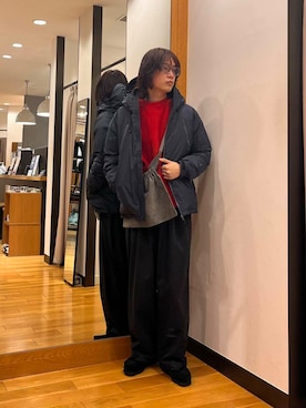 「レッド」｜「アイテム（ダウンジャケット/コート）」を使った、tkoさん（メンズ・174cm）の冬コーディネート