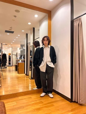 別注』LACOSTE×URBAN RESEARCH CARDIGANを使った人気ファッション