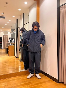 「アイテム（ナイロンジャケット）」を使った、tkoさん（メンズ・174cm）の秋コーディネート
