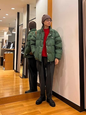 「レッド」｜「アイテム（ダウンジャケット/コート）」を使った、tkoさん（メンズ・174cm）の冬コーディネート