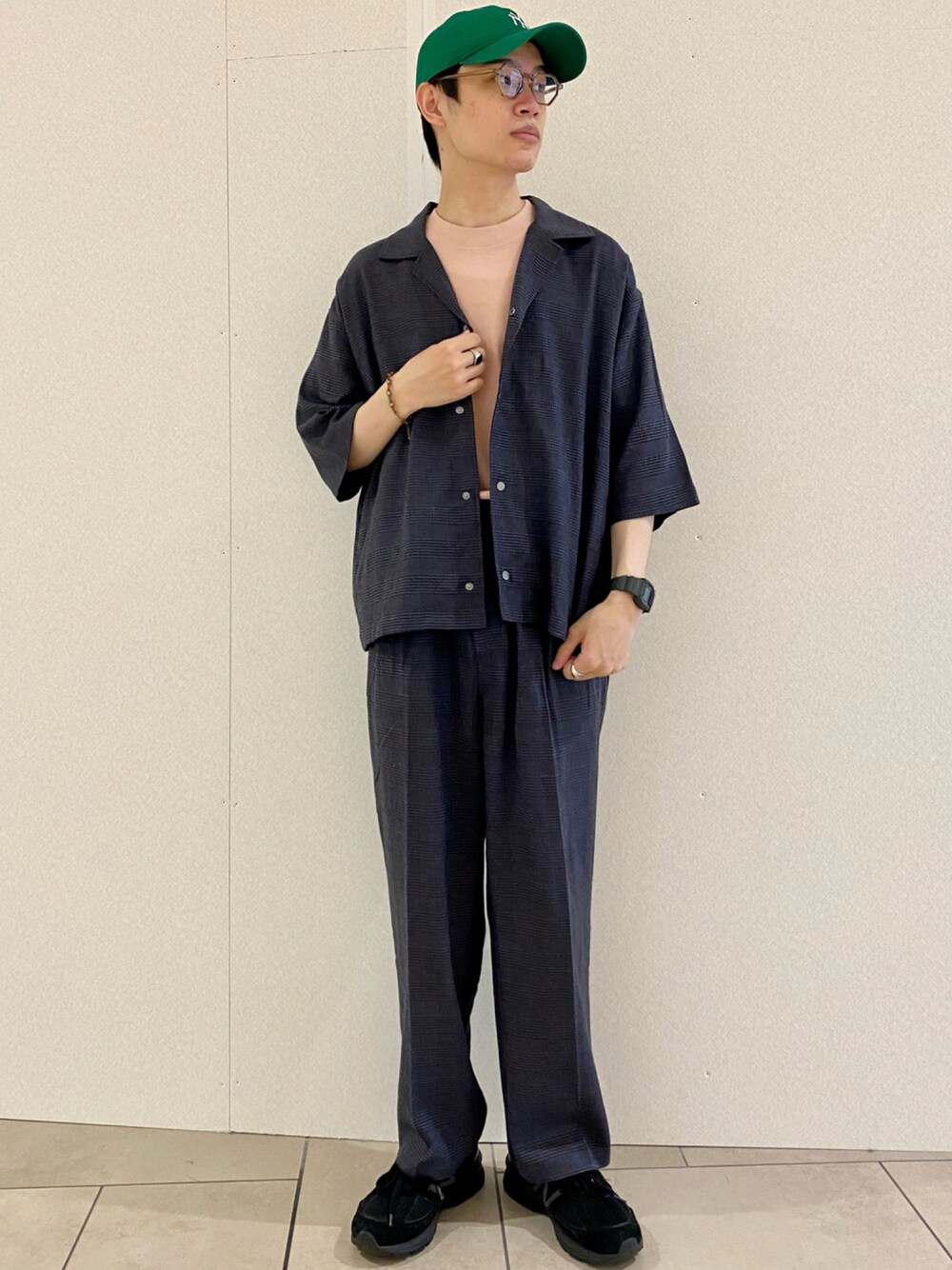 その他のシャツ/ブラウスを着用したメンズの夏コーディネートの1枚目の写真