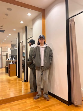 「clarks」｜「アイテム（ブルゾン）」を使った、tkoさん（メンズ・174cm）の秋コーディネート