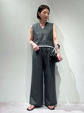 「アイテム（バングル/リストバンド）」を使った、KAWAMURAさん（レディース・160cm）の夏コーディネート