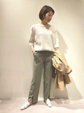 「スリットパンツ」｜「アイテム（トレンチコート）」を使った、KAWAMURAさん（レディース・160cm）の春コーディネート