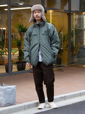 「gloster」｜「アイテム（ダウンジャケット/コート）」を使った、katsuさん（メンズ・170cm）の秋コーディネート