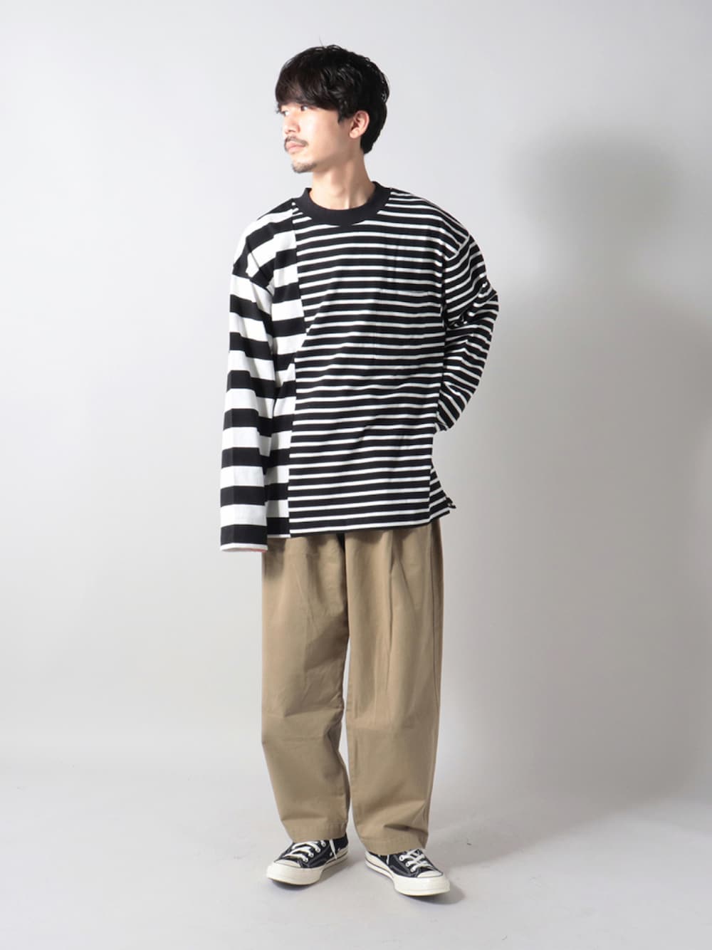 「フレディアンドグロスター、FREDY&GLOSTER、gloster、おしゃれさんと繋がりたい、お洒落さんとつながりたい、いいね、save、フォローお願いします🤑、ボーダー、ボーダートップス、秋トレンド2021、秋服準備はじめました、Coming soon...、休日スタイル、チノパン、ベージュ、ベージュコーデ」｜「GLOSTERのツータックチノトラウザーズ（チノパンツ、ベージュ系）」を使った、katsuさん（メンズ・170cm）の秋コーディネートの1枚目の写真