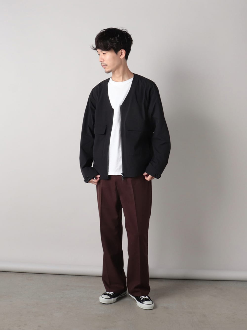 「フレディアンドグロスター、FREDY&GLOSTER、gloster、レイヤードスタイル、フレアパンツ、ロンT、秋服準備はじめました、秋コーデ、休日スタイル、おしゃれさんと繋がりたい、お洒落さんとつながりたい、いいね、save、フォローお願いします🤑、スニーカーコーデ、アウトドア、リップストップ」｜「DANTONの【DANTON/ダントン】ポケット付きロングスリーブTシャツ#JD-9077（Tシャツ/カットソー、ホワイト系）」を使った、katsuさん（メンズ・170cm）の秋コーディネートの1枚目の写真