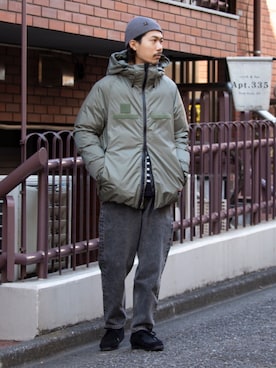 「gloster」｜「アイテム（ダウンジャケット/コート）」を使った、katsuさん（メンズ・170cm）の冬コーディネート