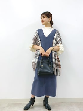 「ニット/セーター」｜「アイテム（ジャンパースカート）」を使った、はるのさん（レディース・156cm）の秋コーディネート