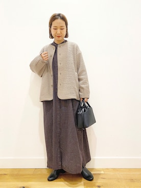 「シャツワンピ」｜「アイテム（ノーカラージャケット）」を使った、g_ayaka_さん（レディース・155cm）の秋コーディネート