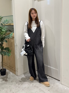 「CIAOPANIC TYPY（チャオパニックティピー）の∴【前後2WAY】ヘンリーネックサテンレースドッキングシアースラブTee（Tシャツ/カットソー、ホワイト系）」を使った、ちなさん（レディース・162cm）の秋コーディネート