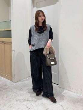 「CIAOPANIC TYPY（チャオパニックティピー）の∴サイドスリットシアーワッフルTee（Tシャツ/カットソー、ブラック系）」を使った、ちなさん（レディース・162cm）の秋コーディネート