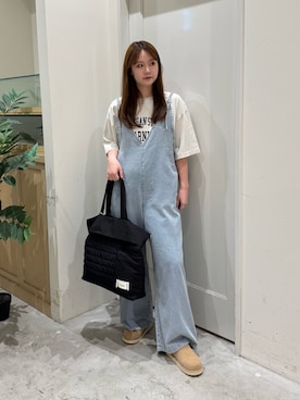 「CIAOPANIC TYPY（チャオパニックティピー）の∴アシッドウォッシュカレッジロゴオーバーTee（Tシャツ/カットソー、グレー系）」を使った、ちなさん（レディース・162cm）の秋コーディネート
