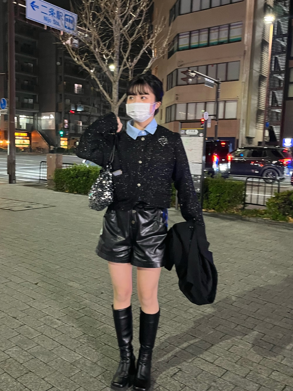 「お洒落さんとつながりたい、ジャケット、レディースファッション、韓国っぽ、お出かけコーデ」｜「SHEINのアイテム（ジャケット/アウター、ブラック系）」を使った、emiruさん（骨格ウェーブ・レディース・161cm）の夏コーディネートの1枚目の写真