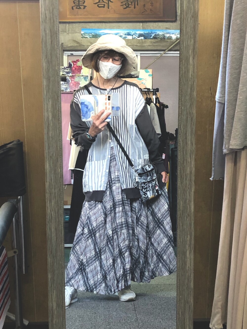 「古着MIX、プリーツスカート、ダメージ加工、オトナカジュアル」｜「SPOLOGUMのアイテム（シャツ/ブラウス、ホワイト系）」を使った、ruadaisukiさん（レディース・158cm）の春コーディネートの1枚目の写真