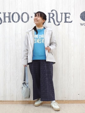 「SHOO・LA・RUE（シューラルー）のアイテム（スニーカー）」を使った、とろろさん（レディース・153cm）の秋コーディネート